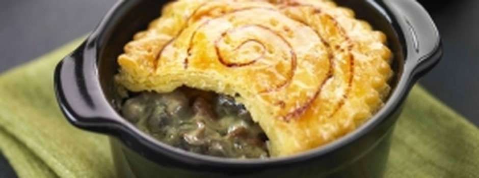cocotte d'escargots persillés en croûte